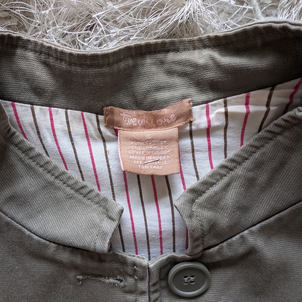 Jacket - Picture 4 of 4